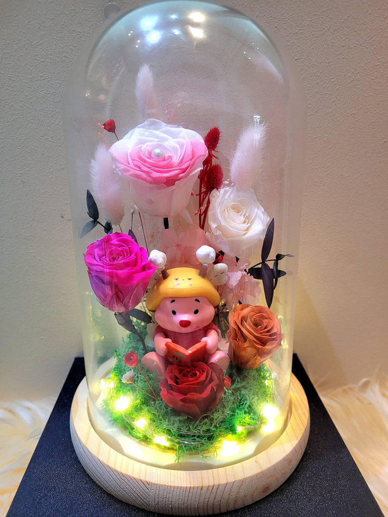 5 Roses Winnie The Pooh Preserved Flower Dome (Pink Theme)
